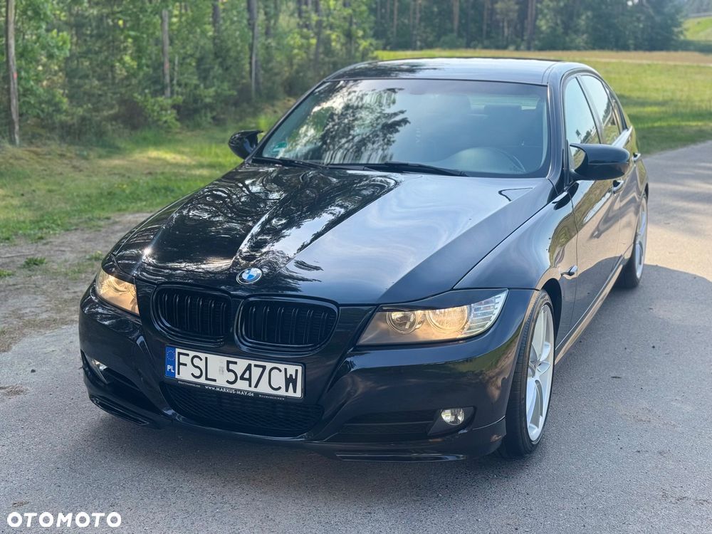 BMW Seria 3 320d DPF Edition Sport - 2
