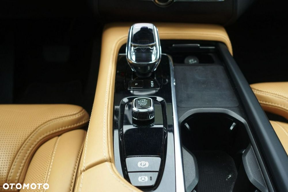 Volvo XC 90 B5 B AWD Ultimate Bright 7os - 14