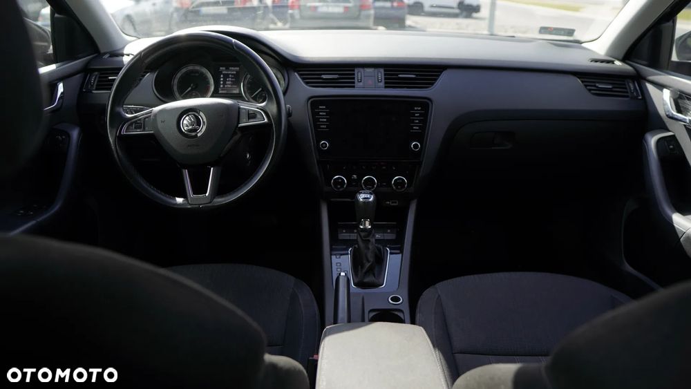 Skoda Octavia 2.0 TDI SCR 4x4 Style DSG - 26