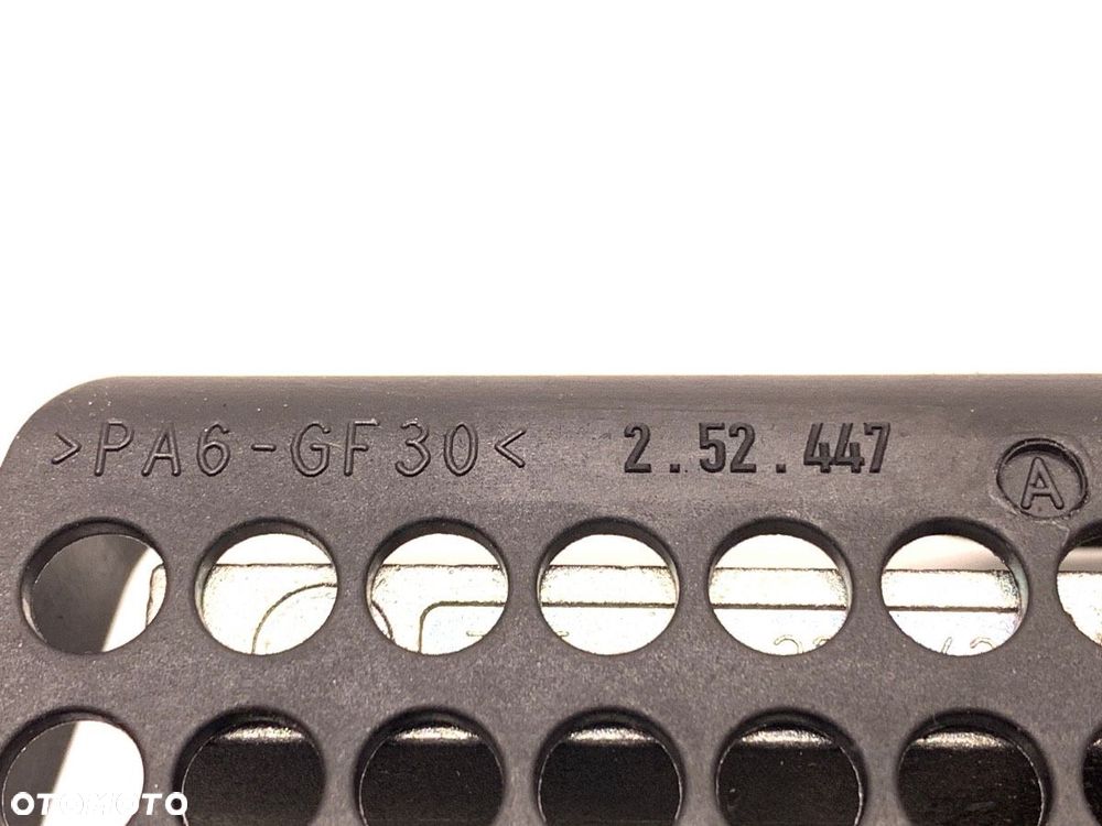 KLAMKA ZEWNĘTRZNA LEWY TYŁ  RENAULT CAPTUR I (J5_, H5_) 2013 - 2022 0.9 TCe 90 66 kW [90 KM] - 3