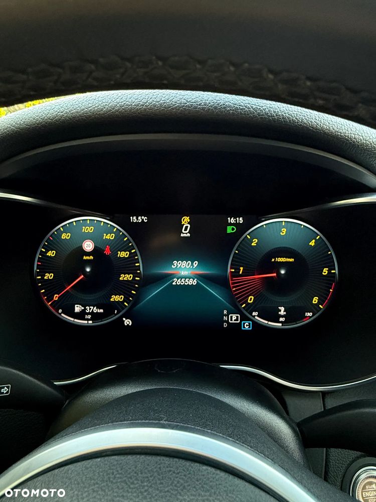Mercedes-Benz Klasa C 300 d 4MATIC 9G-TRONIC - 21
