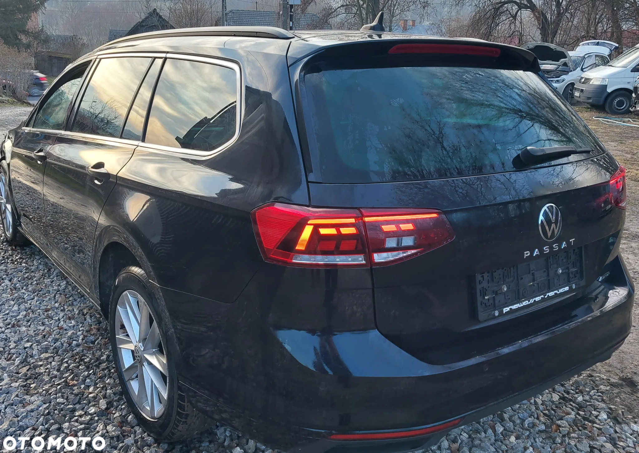 Volkswagen Passat Variant 2.0 TDI SCR DSG 4Motion Elegance - 14