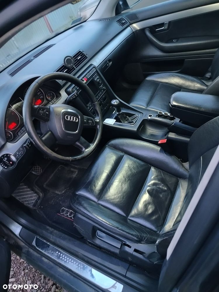 Audi A4 Avant - 4