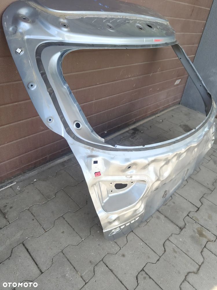 Kia XCeed KLAPA TYŁ - 4