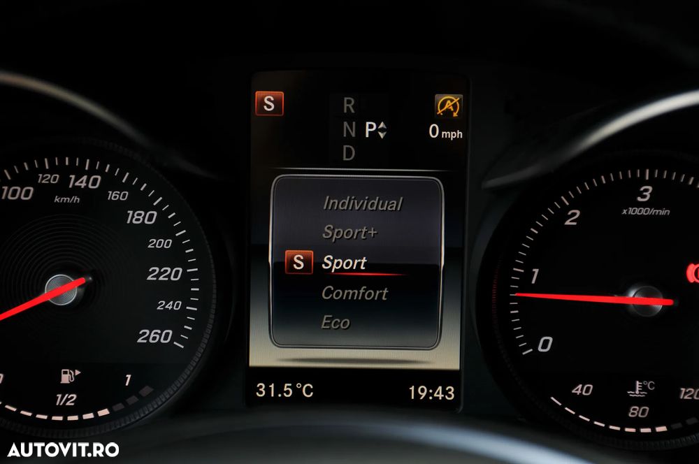 Mercedes-Benz GLC 220 d 4MATIC 9G-TRONIC - 23