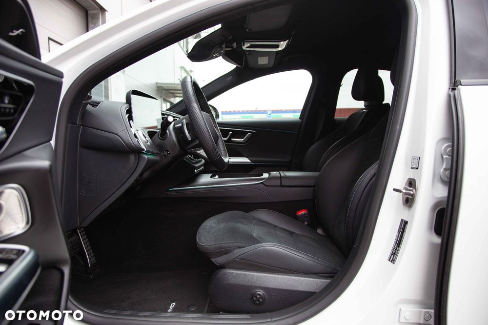 Mercedes-Benz Klasa E 300 de 4-Matic AMG - 11