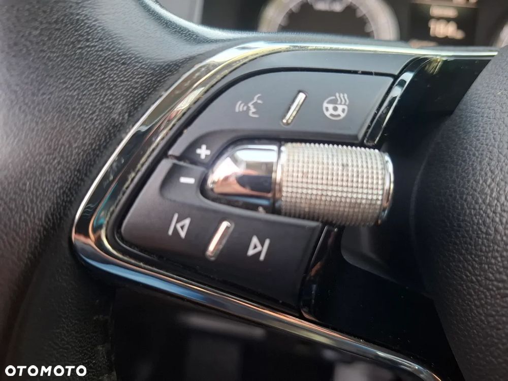 Skoda Karoq 2.0 TDI SCR 4x4 Style DSG - 15
