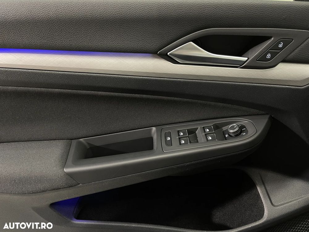 Volkswagen Golf 1.5 TSI ACT Life - 19