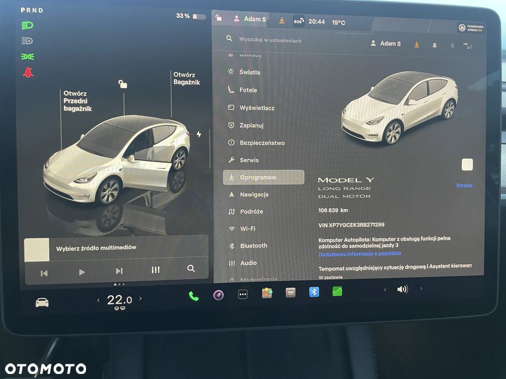Tesla Model Y Long Range AWD - 8