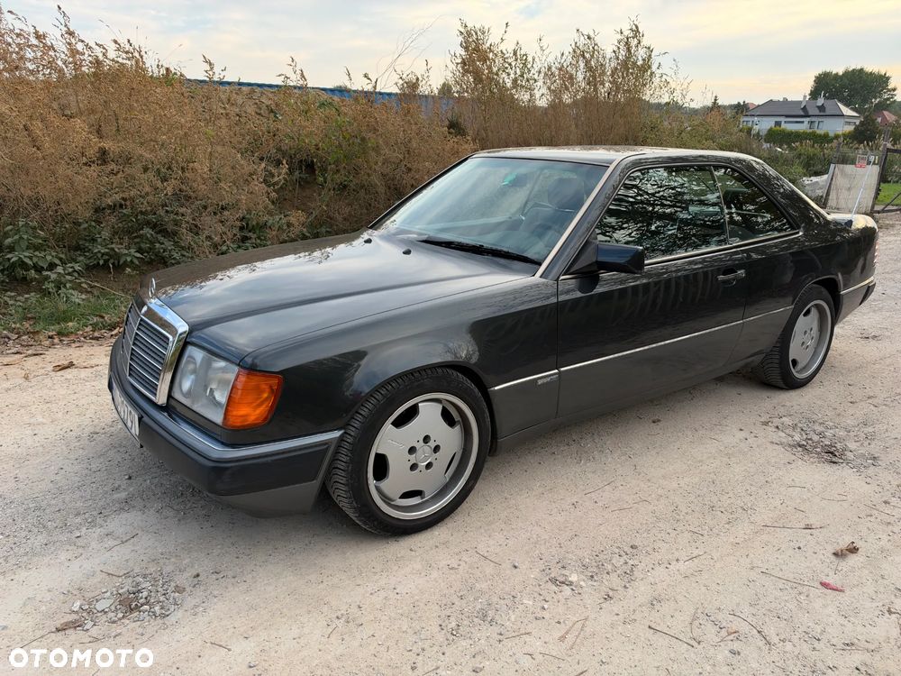 Mercedes-Benz W124 (1984-1993) - 24