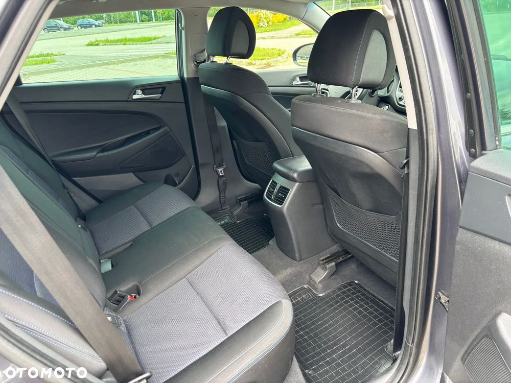 Hyundai Tucson blue 1.7 CRDi 2WD DCT Premium - 20