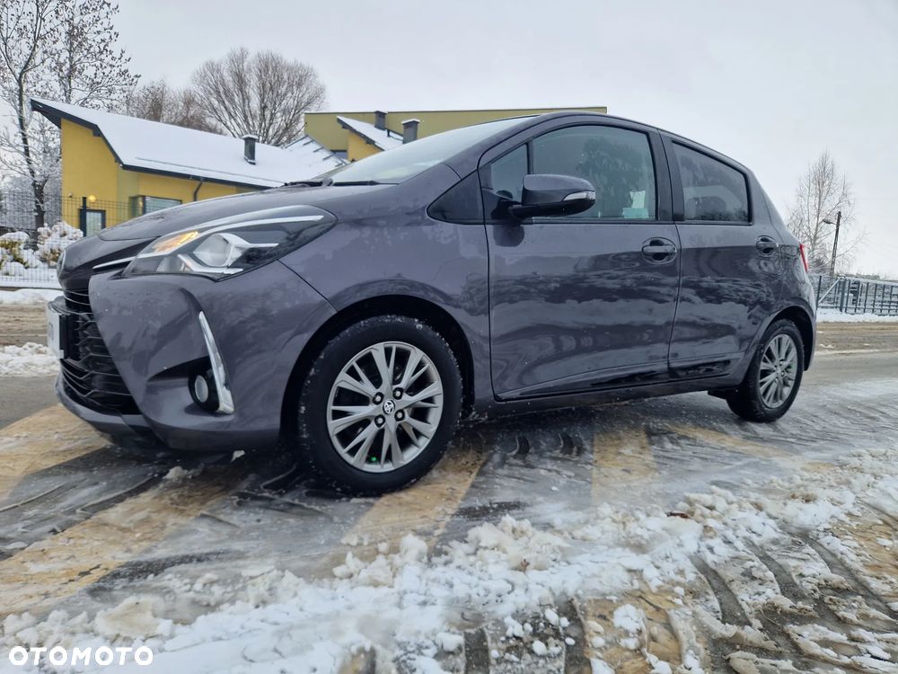 Toyota Yaris 1.5 Premium CVT - 3