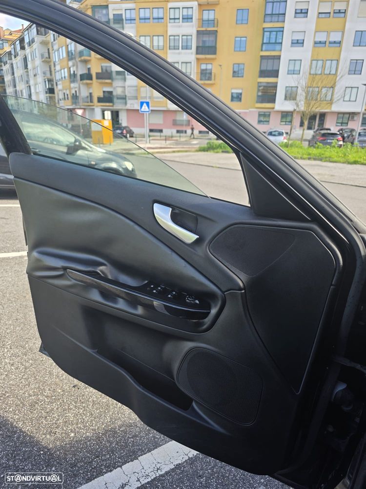 Alfa Romeo Giulietta 1.6 JTDM Corporate - 10