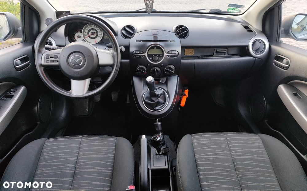 Mazda 2 1.3 Exclusive - 7
