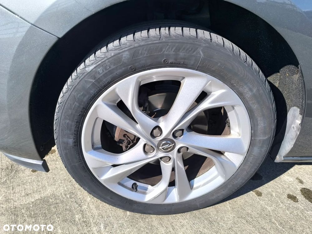 Opel Astra V 1.4 T Dynamic S&S - 12