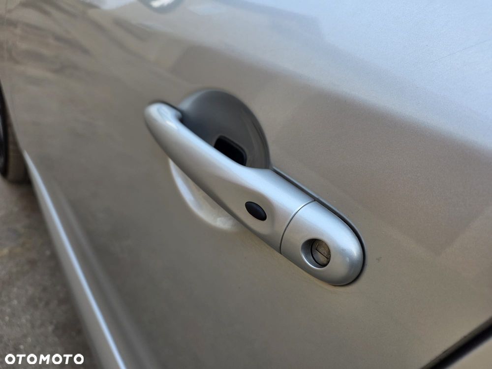 Renault Megane ENERGY dCi 110 Start & Stopp Bose Edition - 28