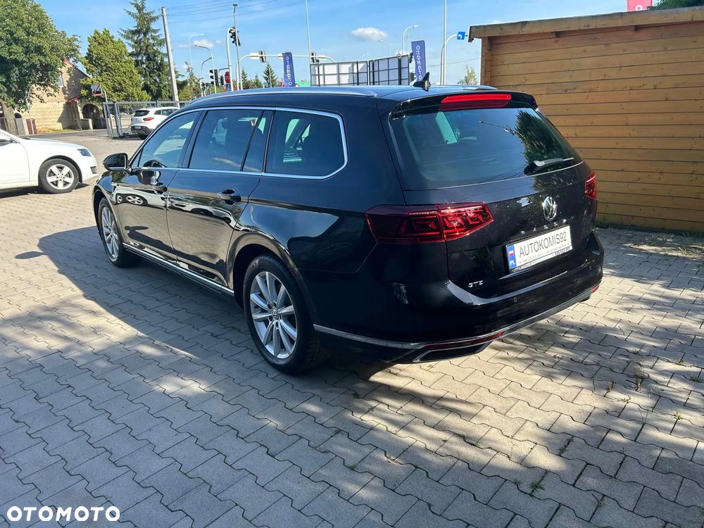 Volkswagen Passat - 8