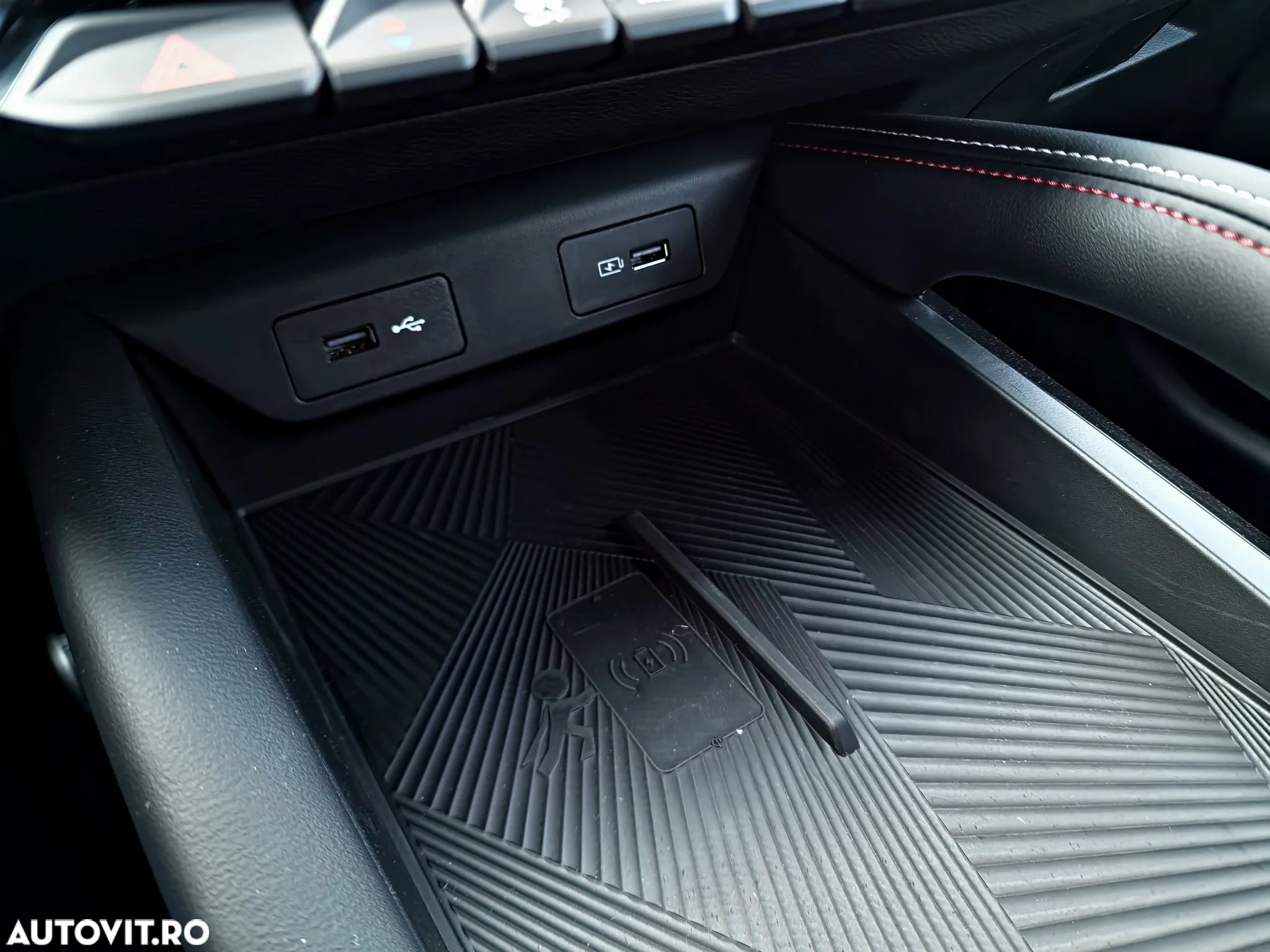 Geely Coolray - 20