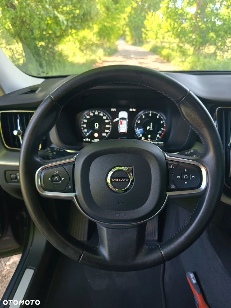 Volvo XC 60 B4 B Geartronic Momentum Pro - 25