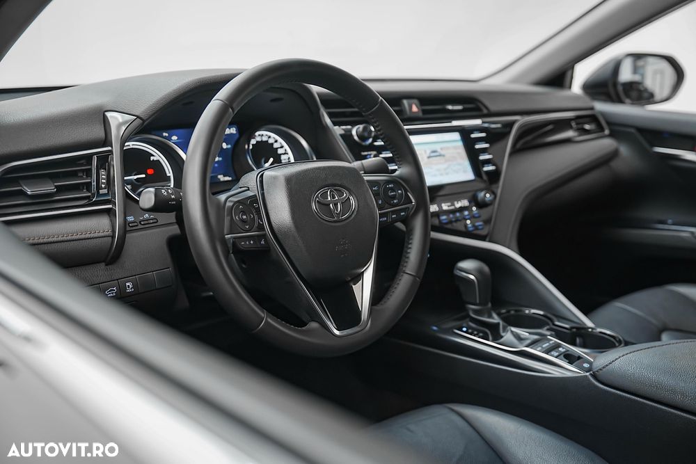Toyota Camry Business Edition - 13