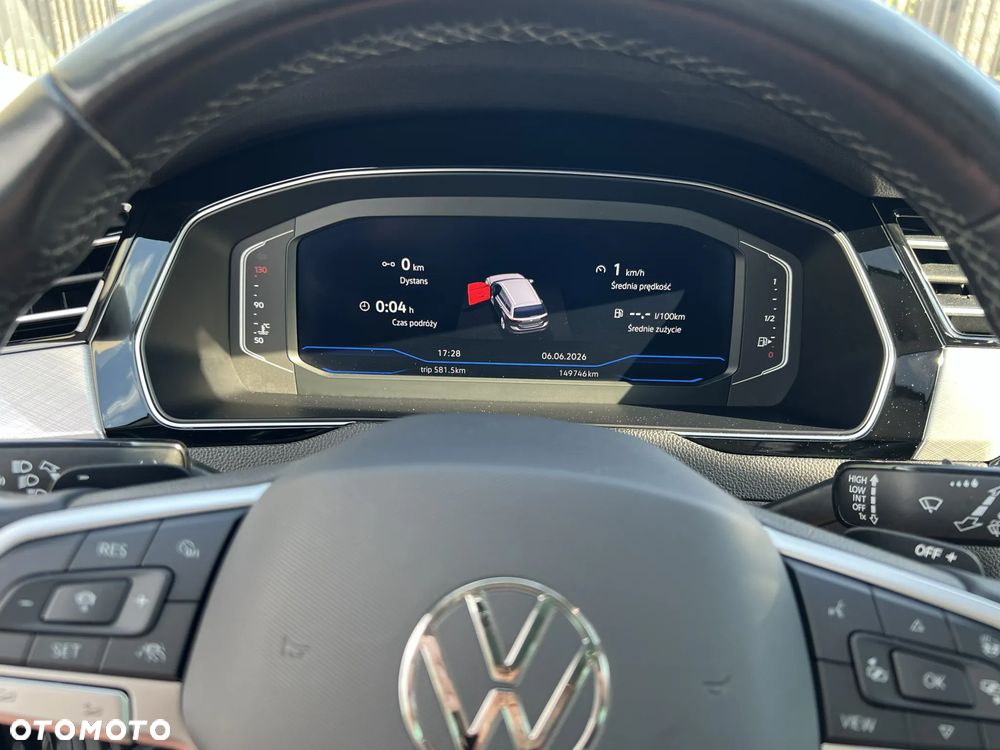 Volkswagen Passat 2.0 TDI EVO Business DSG - 18