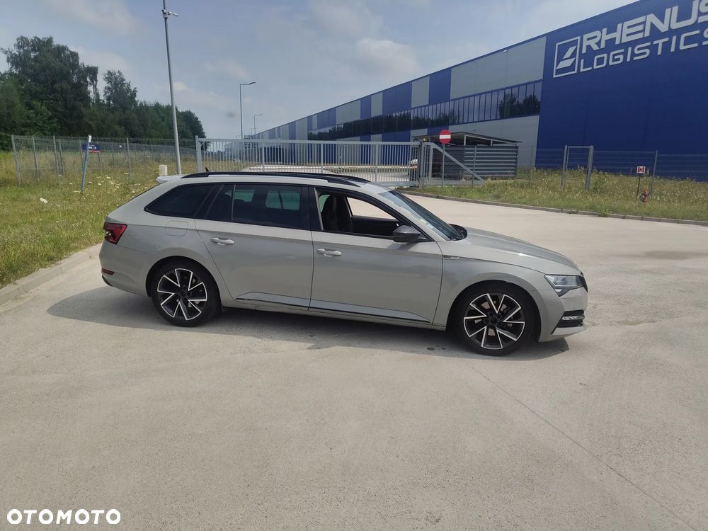 Skoda Superb 2.0 TDI SCR Sportline DSG - 12