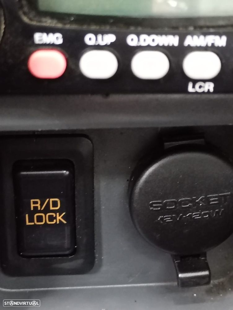 Mitsubishi Pajero 2.5 TDi GLS - 18