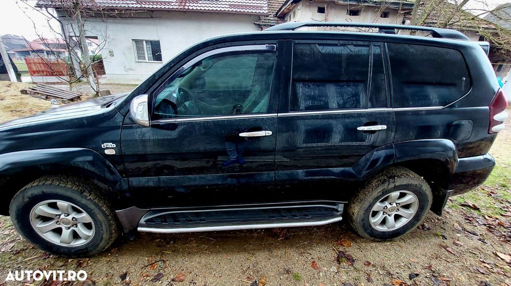 Toyota Land Cruiser - 10