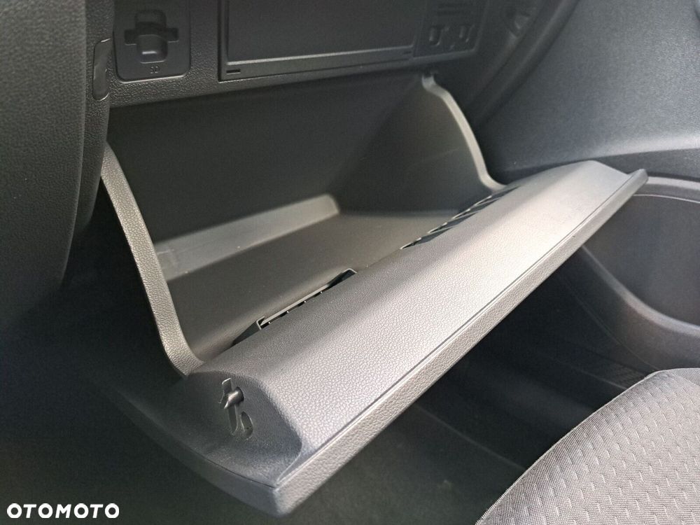 Volkswagen Polo - 38