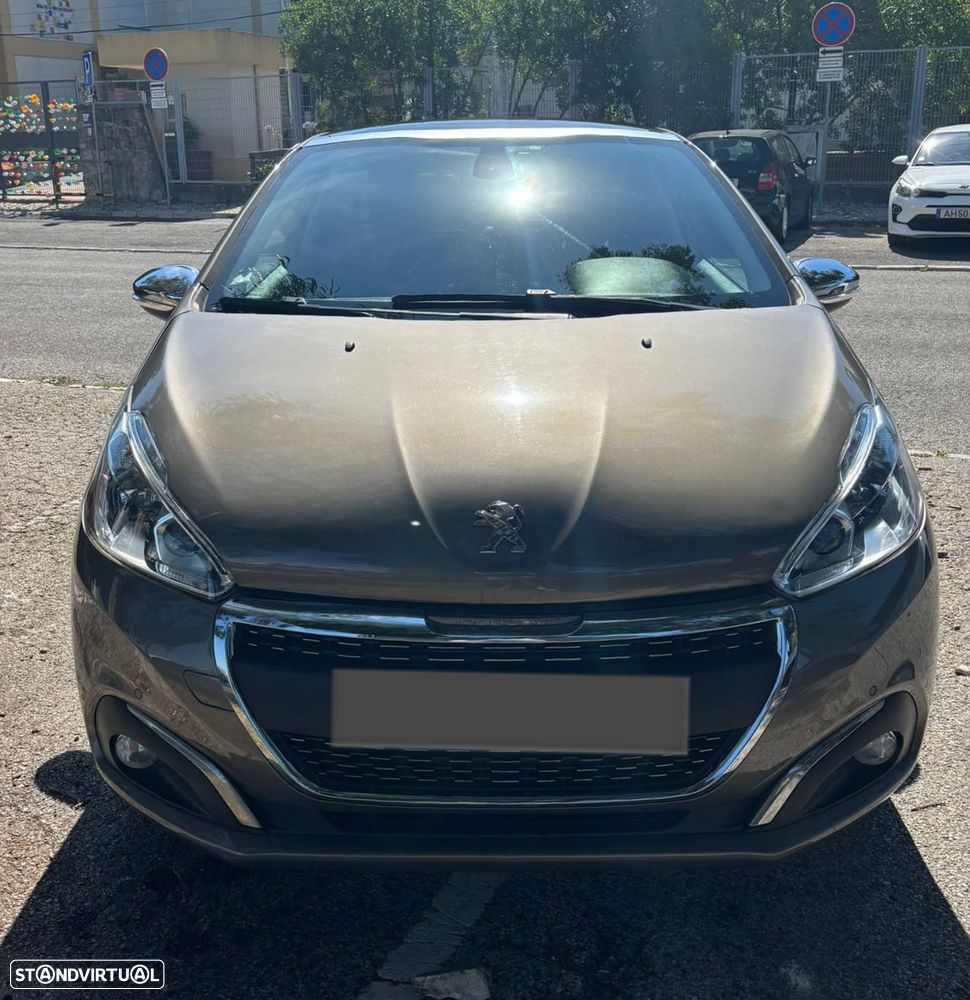 Peugeot 208 2015 photo 2