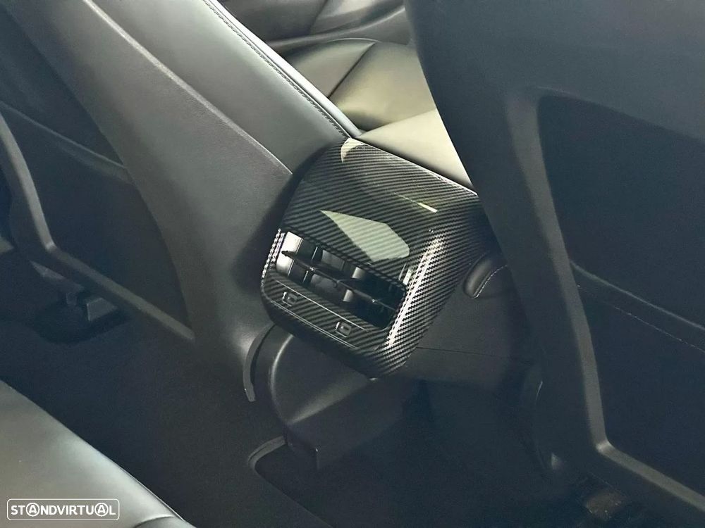 Tesla Model 3 Performance Dual Motor AWD - 18