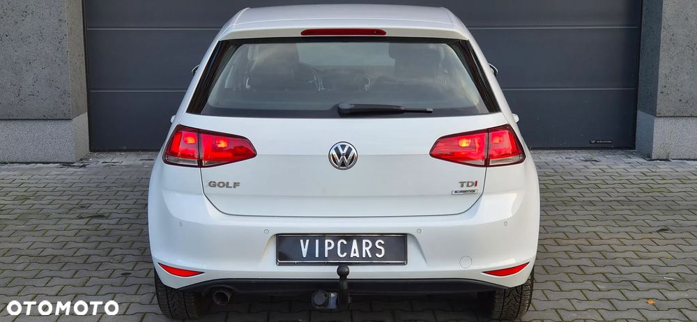 Volkswagen Golf 1.6 TDI Trendline DSG - 16