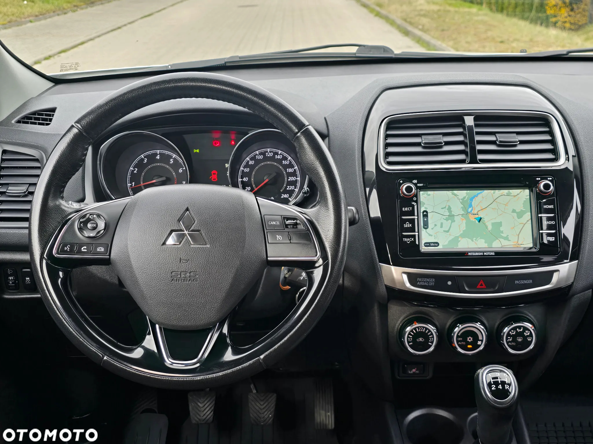 Mitsubishi ASX 1.6 2WD Diamant Edition - 16