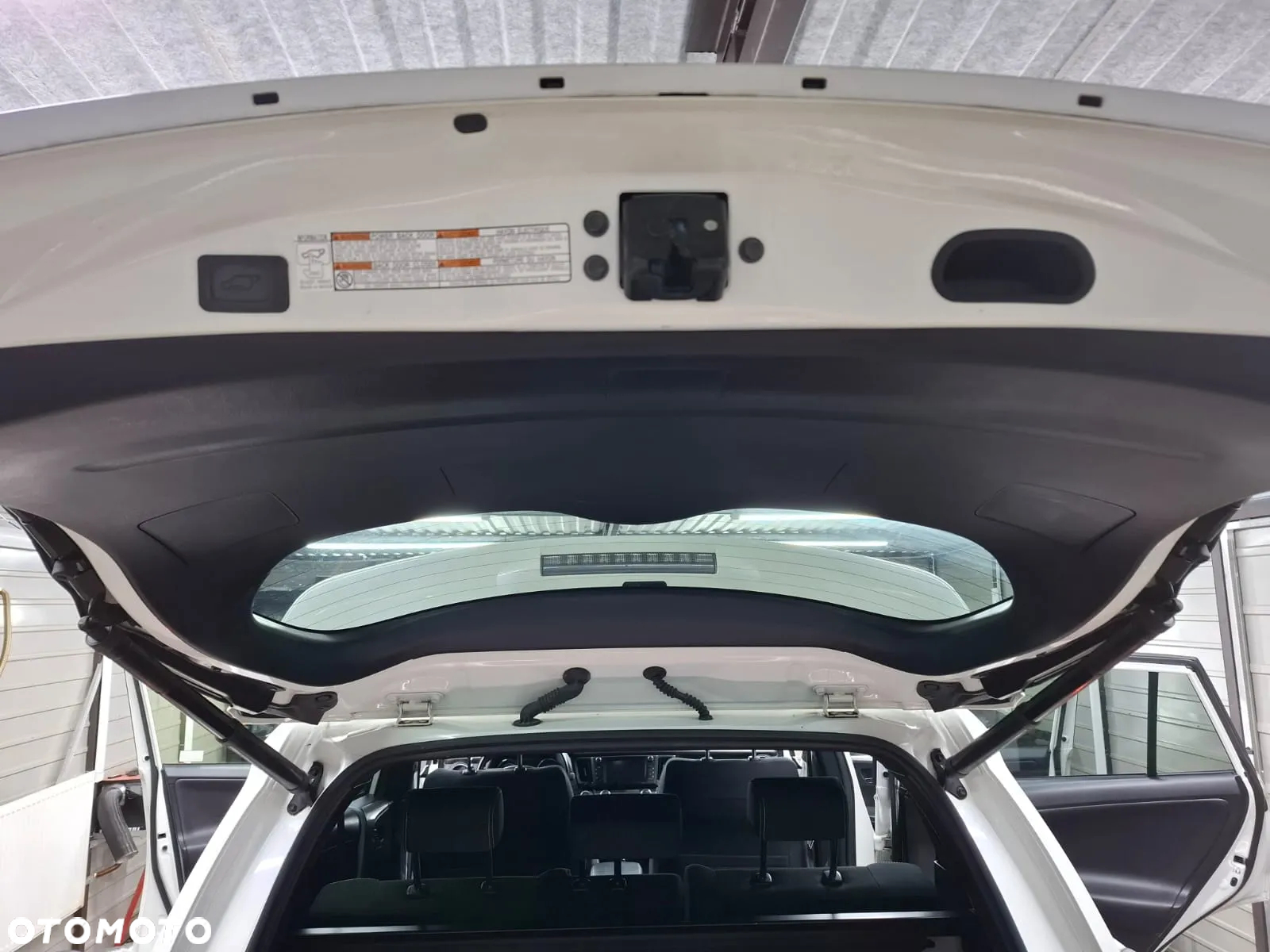 Toyota RAV4 Hybrid Selection 4x2 - 38
