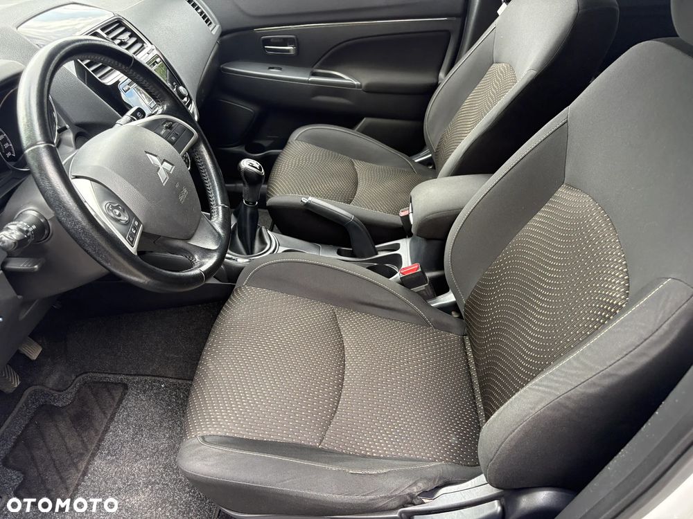 Mitsubishi ASX 1.6 Blue Sky Edition - 12