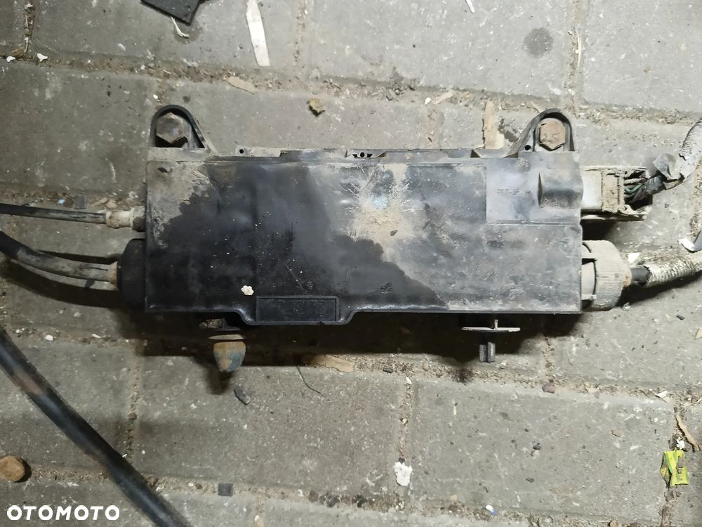 Hamulec Ręczny Elektryczny Ford C-MAX 3M51-2598-EB - 4