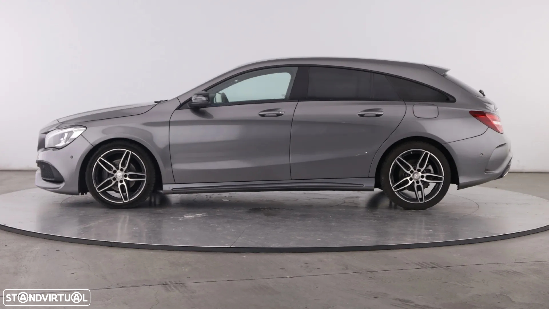 Mercedes-Benz CLA 200 d Shooting Brake AMG Line - 5