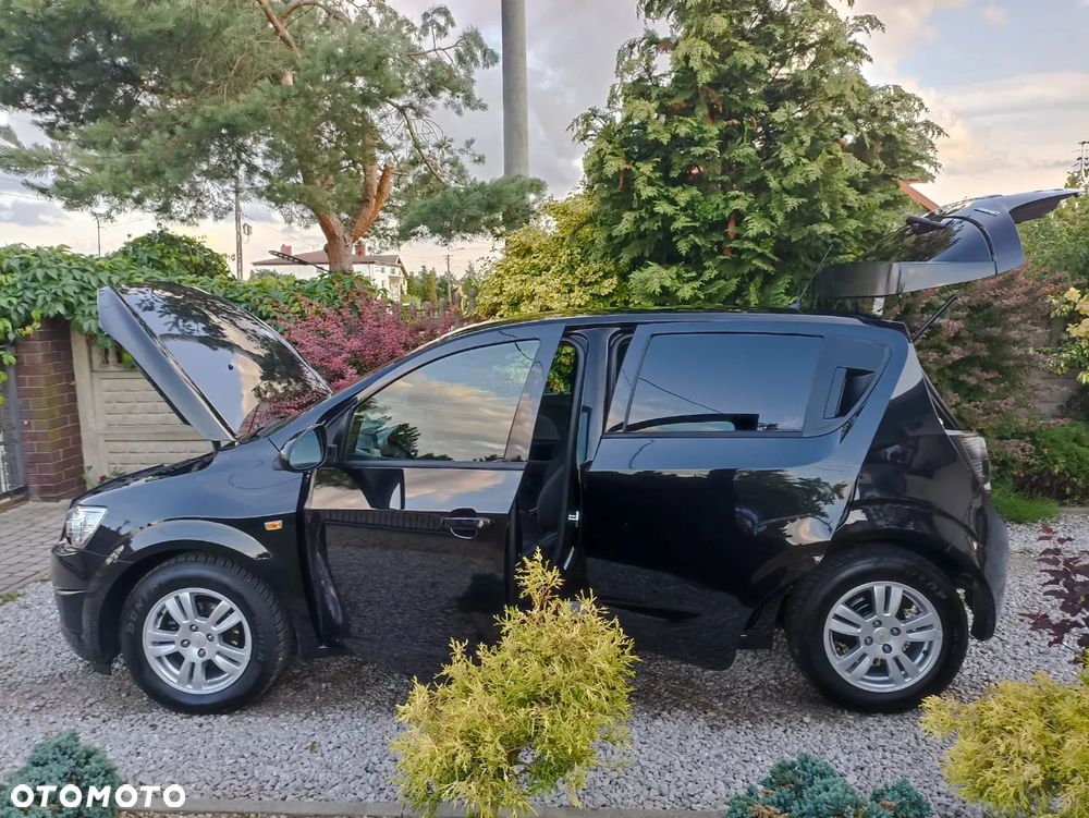 Chevrolet Aveo - 14