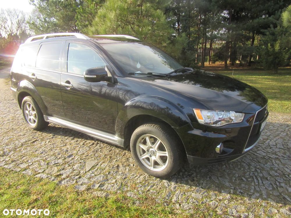 Mitsubishi Outlander - 3