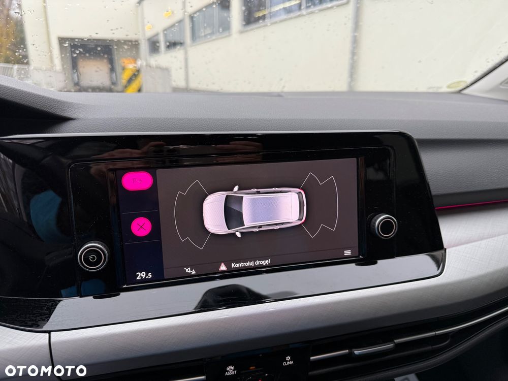 Volkswagen Golf - 25