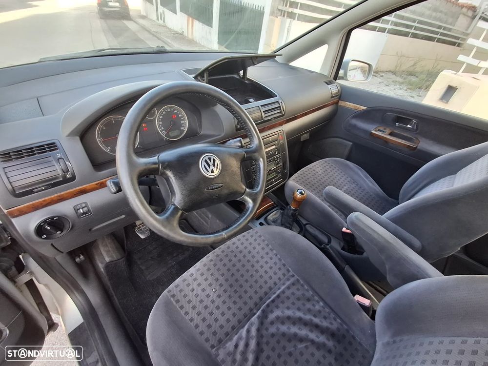 VW Sharan 1.9 TDi Confortline Tip - 8