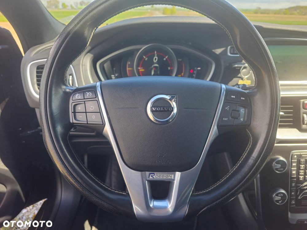 Volvo V40 D2 Drive-E SCR Momentum - 15