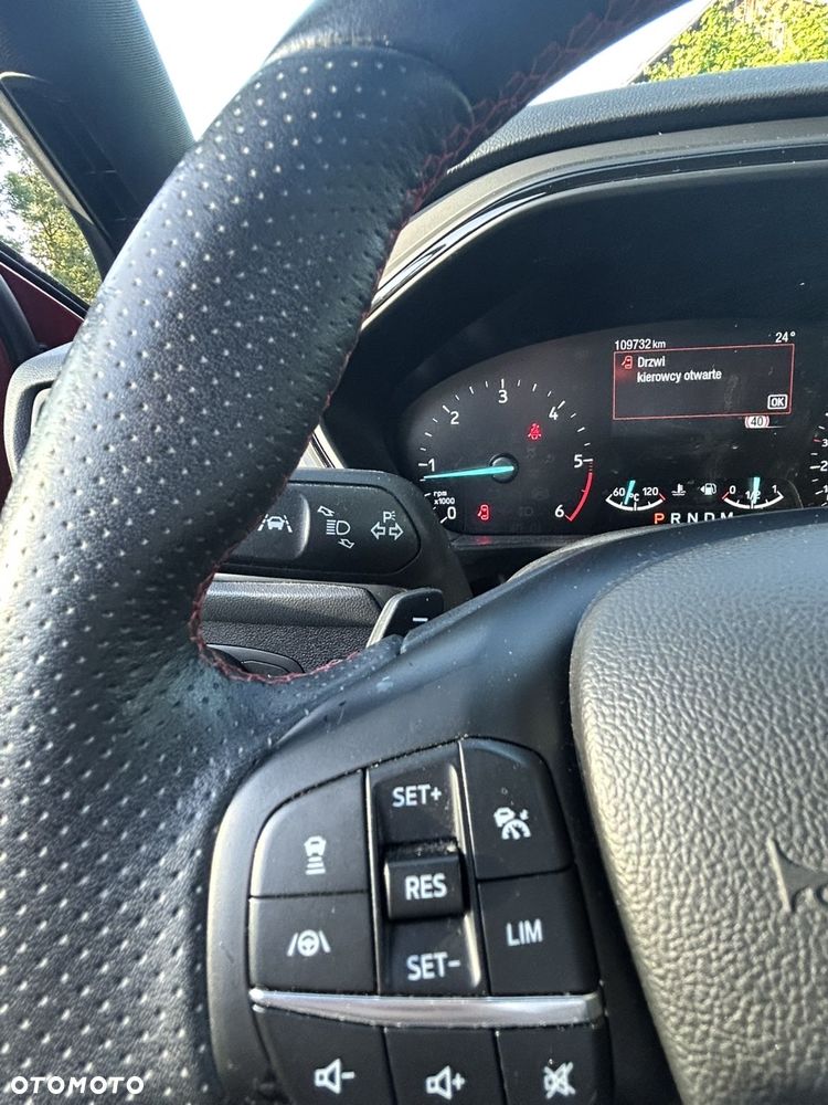 Ford Focus 2.0 EcoBlue STart-Stopp-System ST-LINE - 9