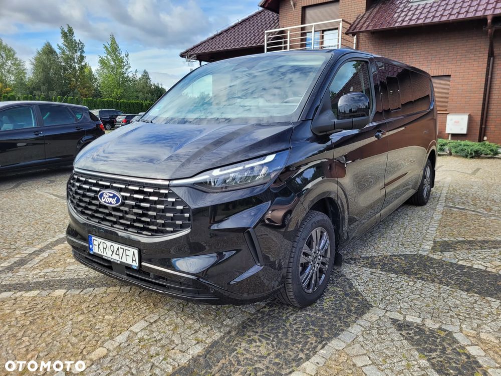 Ford Tourneo Custom 2025 photo 3