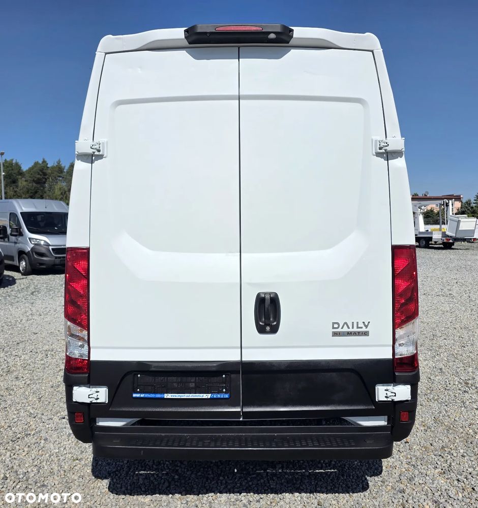 Iveco IVECO 35S18 3.0 HPI 180 KONNY ŚREDNI AUTOMAT KLIMA ALUFELGI LED NAVIGACJA - 4