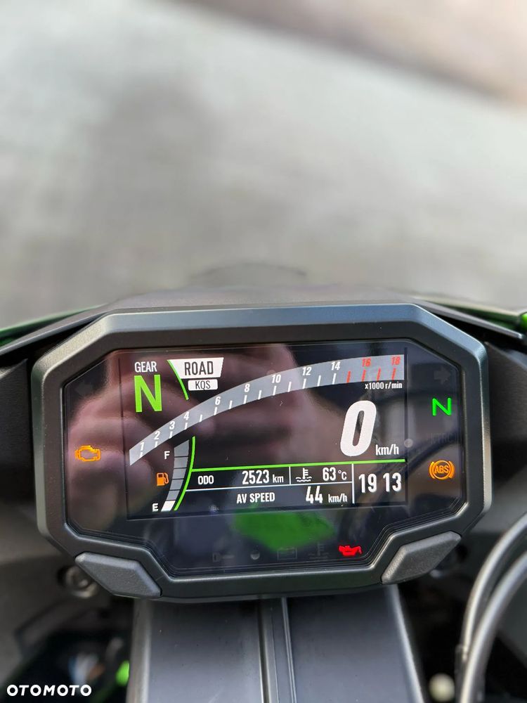 2025-06-09　オーダーページ Nowy Kawasaki ZX 2025 - 59 500 PLN - Otomoto.pl