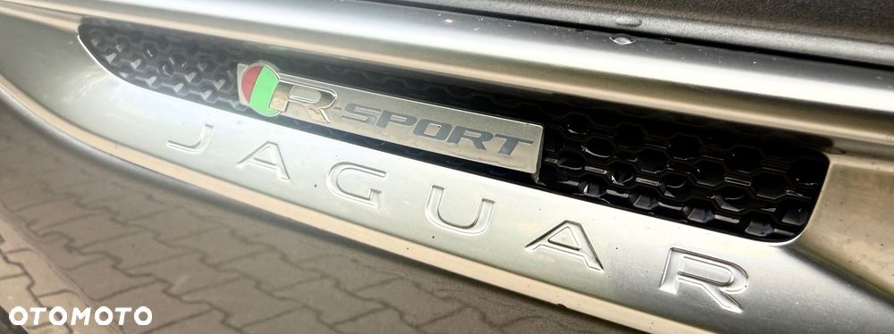 Jaguar F-Pace 2.0 i4D AWD R-Sport - 10
