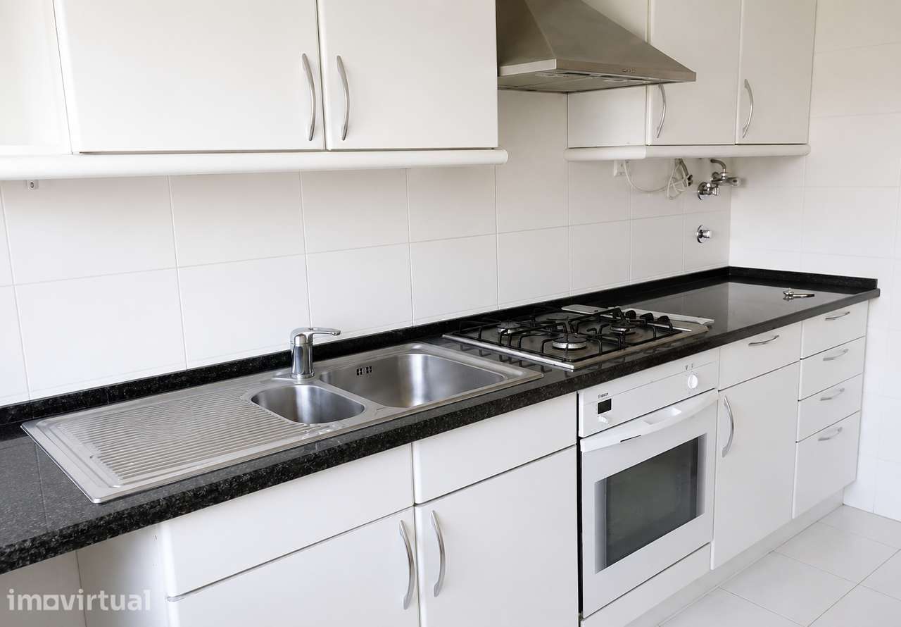 Apartamento T3 localizado em Odivelas (Bairro Codivel) - Grande imagem: 3/8