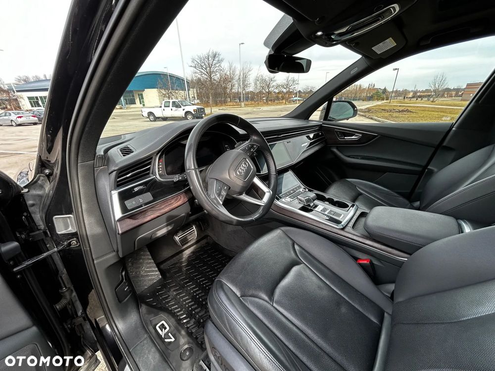 Audi Q7 - 16