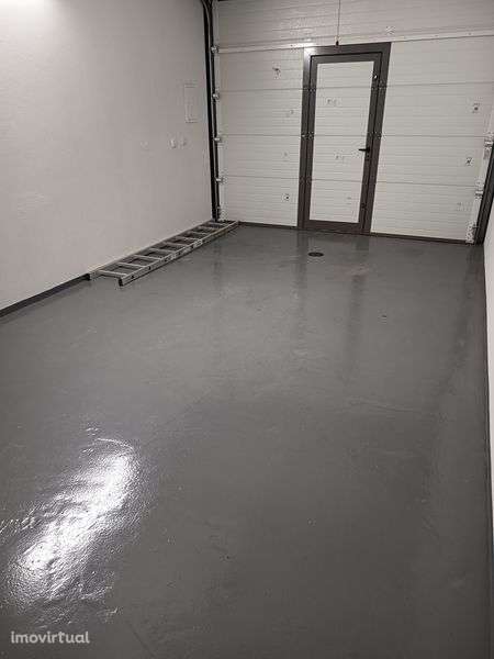 Garagem Box com arrecadação - Grande imagem: 3/9